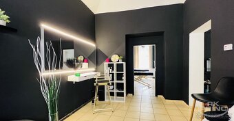 Kosmetický salon na pronajem 51 m2, samostatný vstup z ulice - 5