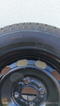Prodám letní kolo na Ford Fiesta 175/65/14 - 5