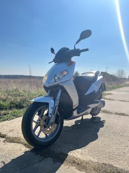 Aprilia Sport City One 125ccm - 5