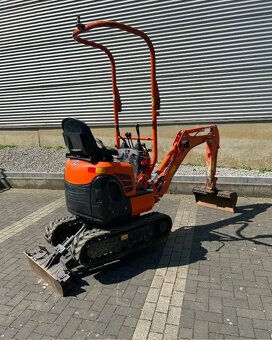 Minibagr Kubota U10 s nulovým přesahem zádě - 5