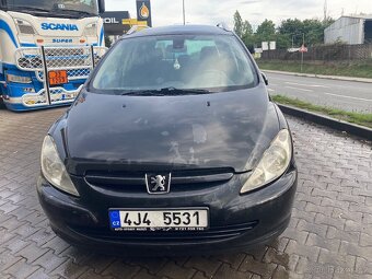 Peugeot 307 1.6 HDI. Rok 2005. 7 místné, tažné, klima - 5