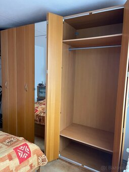 Šatní skříň - 5