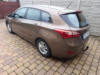Hyundai i30 kombi - 5