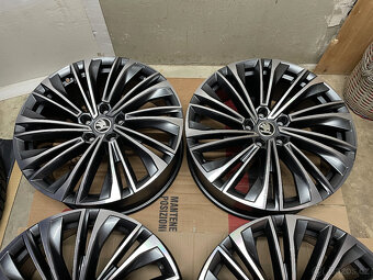 ALU ŠKODA KODIAQ II CURSA 7,5 x R19 ET40 antracitové leštěné - 5