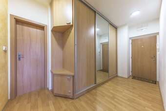 Prodej bytu 77,4 m2 s lodžií a garáž.stáním v Úvalech - 5