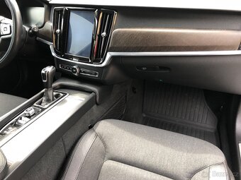 Volvo V90 Cross Country D4 AWD – raritní manuál, top stav - 5