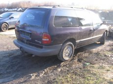 Prodam dily na Chrysler Grand Voyager R.V.96-00 2.5TD, 3.3b - 5