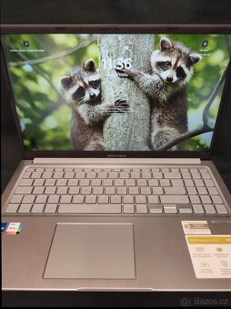 PRODÁM notebook ASUS VIVOBOOK 15,i5-1235U, záruka rok - 5
