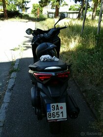 2600 km   SKUTR YAMAHA X-MAX 250i nové od 21.7.2016 - 5