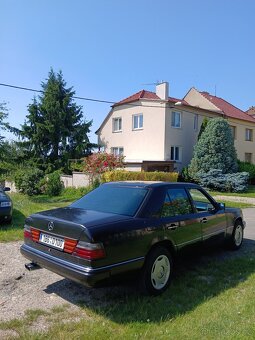 Prodám Mercedes-Benz W124 200D s manuální převodovkou - 5