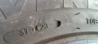 Pneu 185/60/15 Vranik zimní - 5