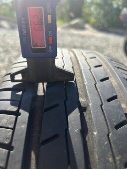 4x plechové disky 6.5Jx16 ET44 + 2x letní pneu 205/60 R16 (V - 5