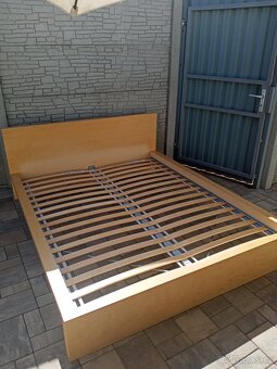 Prodám manželskou postel 160cm x 200cm - 5