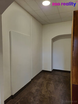 Pronájem kanceláře 26m2 + sklad/archiv, Masarykovo nám., Lit - 5