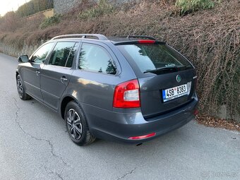 Škoda Octavia combi 1.6 TDi koupeno nové v ČR - 5