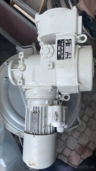 Motor s převodovkou - 5