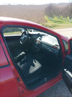 Prodám Fiat Punto 1.2 benzín, 48 Kw, r. v. 2007 - 5