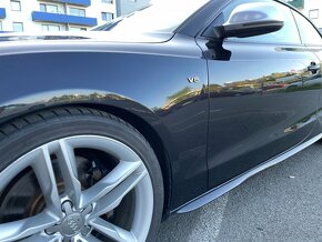 AUDI S5 4.2 V8 260KW - 5