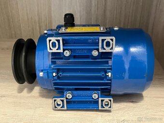 Třífázový elektromotor (Vybo 3-Phase asynchronous motor) - 5