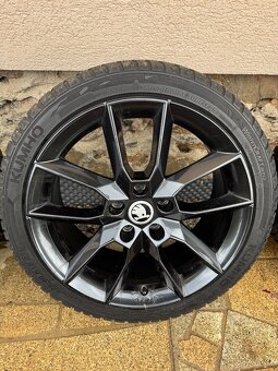 Prodám zimní kola Gemini 225/40 R18, 5x112, ET 51 - 5