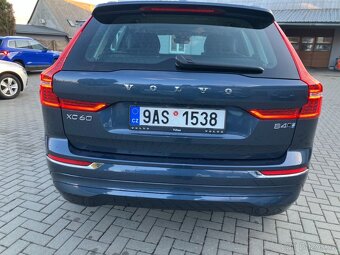 Volvo XC60 B4 AWD DIESEL CORE PLUS AUTOMAT / 2023, ČR / - 5