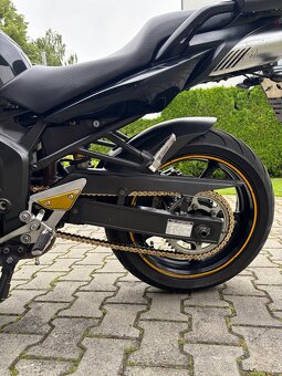 Yamaha FZ6 - 5