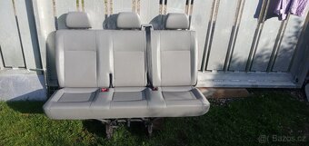 PRODÁM ZADNÍ TROJSEDAČKU DO VW TRANSPORTER T5 ŠEDÁ PĚKNÁ - 5