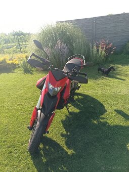 Ducati Hyperstrada 821 - 5