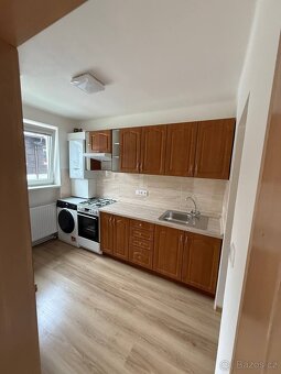 Pronájem prostorného bytu 3+1 o výměře 60,5 m² - 5