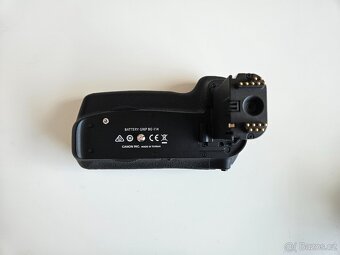 Canon BG - E14 bateriový grip - 5