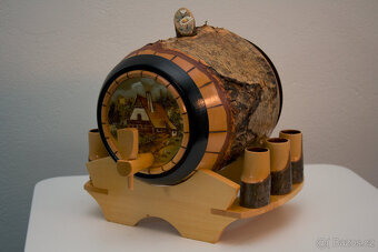 Starožitný vyřezávaný březový soudek - 5