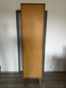 Skříň se sklem - 5