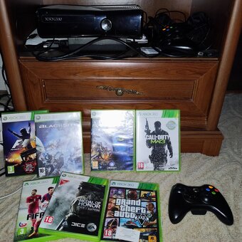 Herní konzole Xbox 360 Slim 7 her 250gb HDD + 2 ovladače a - 5