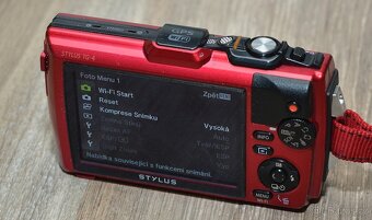 OLYMPUS Tough TG-4 16 MPix do 15mFullHDVWIFI - 5