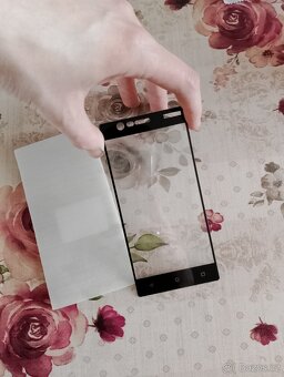 Zadní kryt + ochranné sklo Nokia - 5