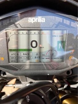 Aprilia Tuono V4 1100rr - 5