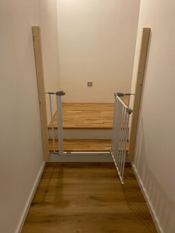 Dětská zábrana na schody - 5