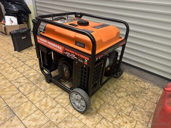 DJI D12000iEP – benzínový generátor pro AGRAS T50 / T40 - 5