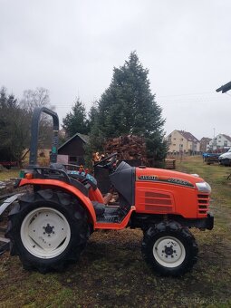 HITACHI CTX200 KUBOTA, 4x4, 20KONÍ, PĚKNÝ STAV - 5