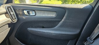 VOLVO XC40 T5 Plag-in Hybrid - Inscription 1majitel ČR - 5