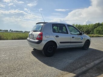 Renault clio - 5