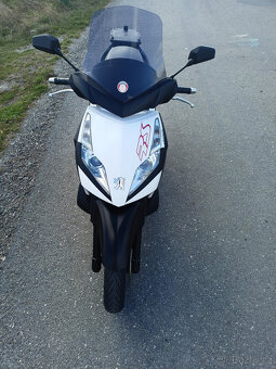 Peugeot Geopolis 400 RS - 5