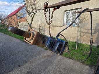 Bourací kladivo použito na Jcb 3cx možno i bagr - 5