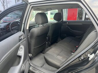 Toyota Avensis 2.0 d4d t25 - 5
