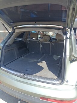 AUDI Q7 3,0TDI SEDMIMÍSTNÉ - 5