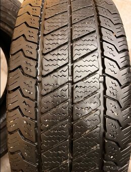 Zimní pneu 215/65/16C č.1 - 5