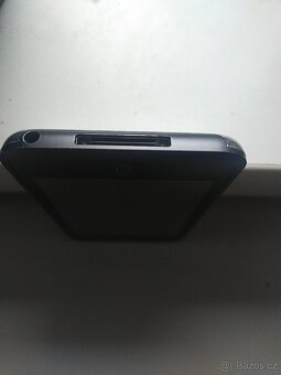 Apple iPod touch 1 Generace - 5