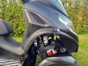 Piaggio MP3 300 HPE Sport ABS,ASR - 5