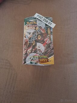 Pokemon Evolving Skies - 5