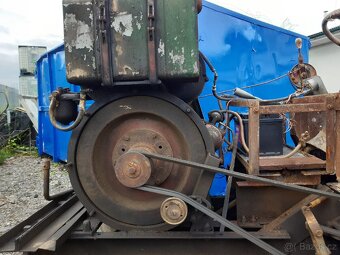 /Malotraktor/ naftový MOTOR Slavia 1st 120 - 5
